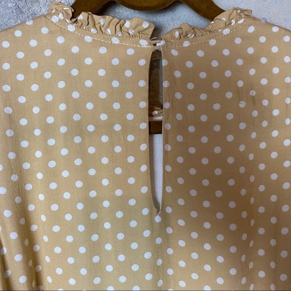 Easley yellow beige polka dot cold shoulder tunic - Picture 5 of 7